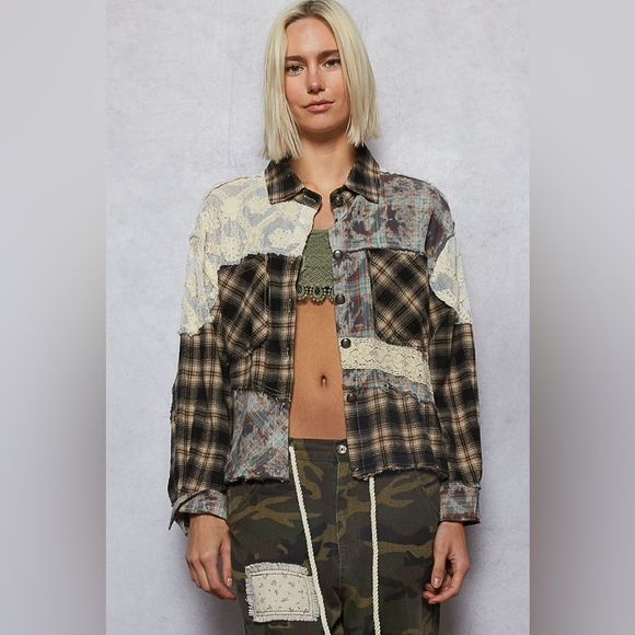 POL “ Whiskey Lace “ Flannel Plaid Button Down | Personal Closet Archive 🗝️ - Picture 2 of 5